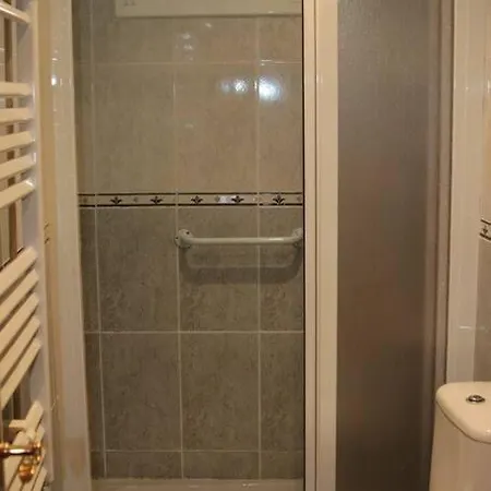 Amplio Apartamento Con Aire Acondicionado A 15 Min De La Playa Andando Appartement